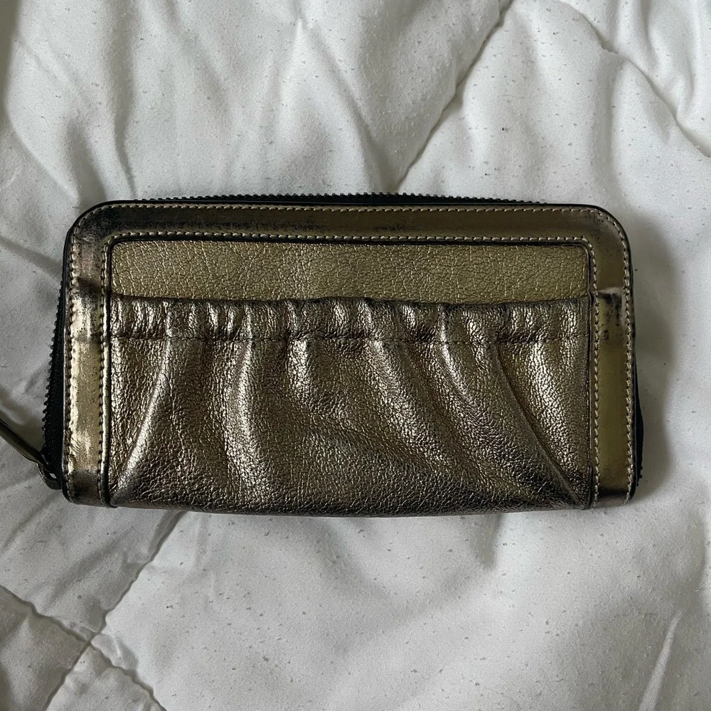 Burberry Metallic Wallet - Picture 3 of 6